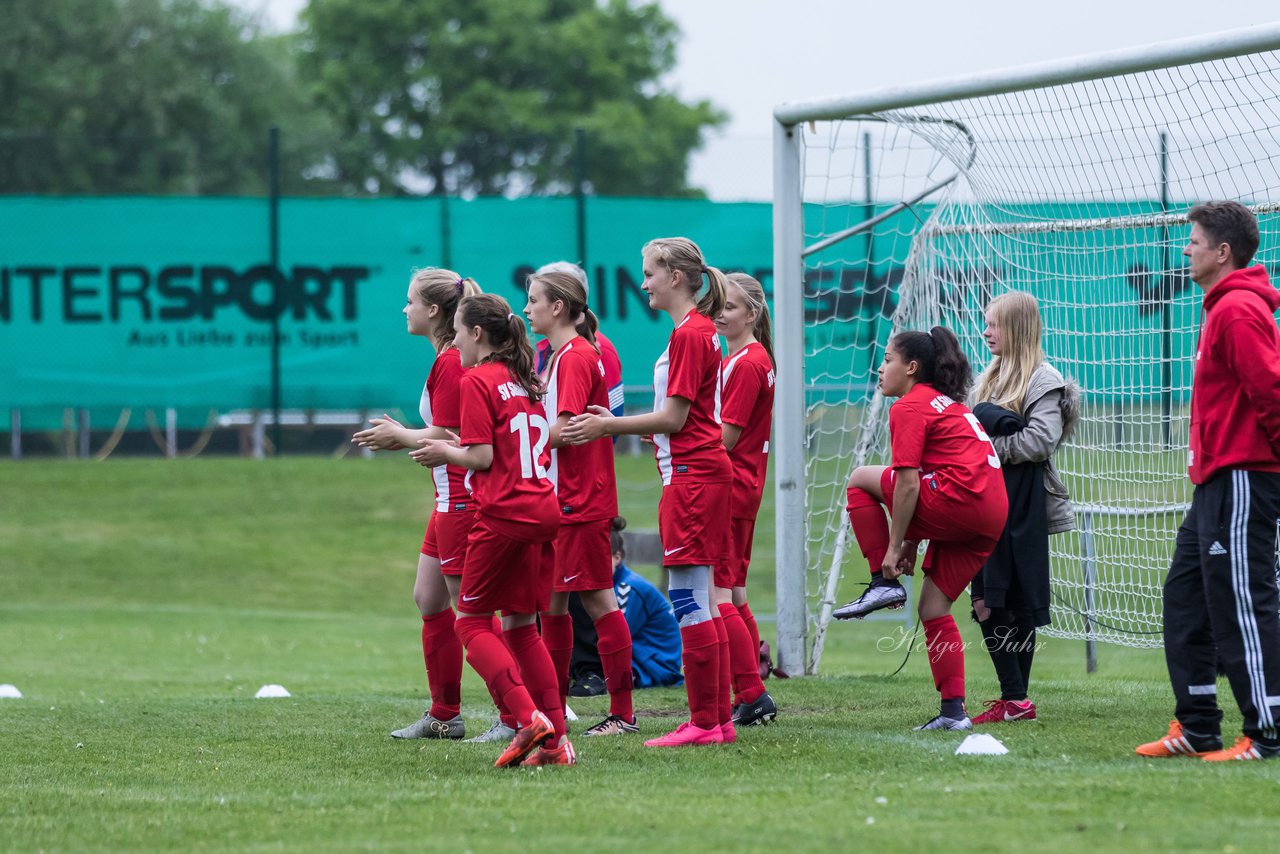 Bild 114 - wCJ SV Steinhorst/Labenz - VfL Oldesloe : Ergebnis: 18:0